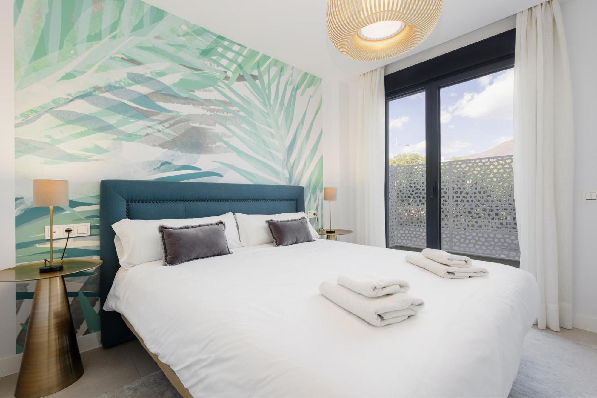 Luxurious 2 Bedroom Apartment Close To The Beach In Estepona Extérieur photo