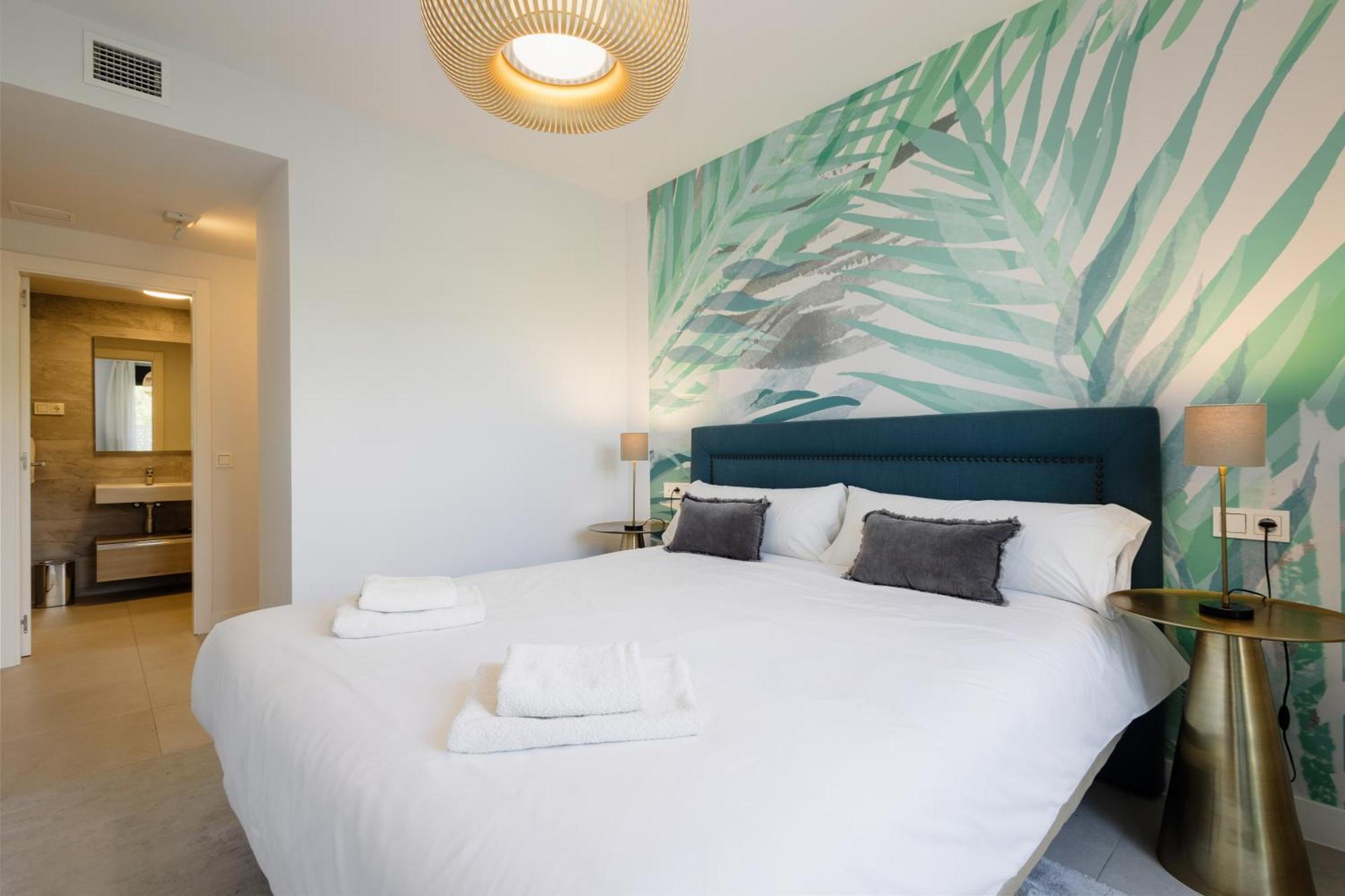 Luxurious 2 Bedroom Apartment Close To The Beach In Estepona Extérieur photo